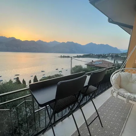 View Casa Di Sandra Apartment *