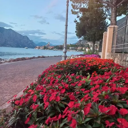 View Casa Di Sandra Malcesine